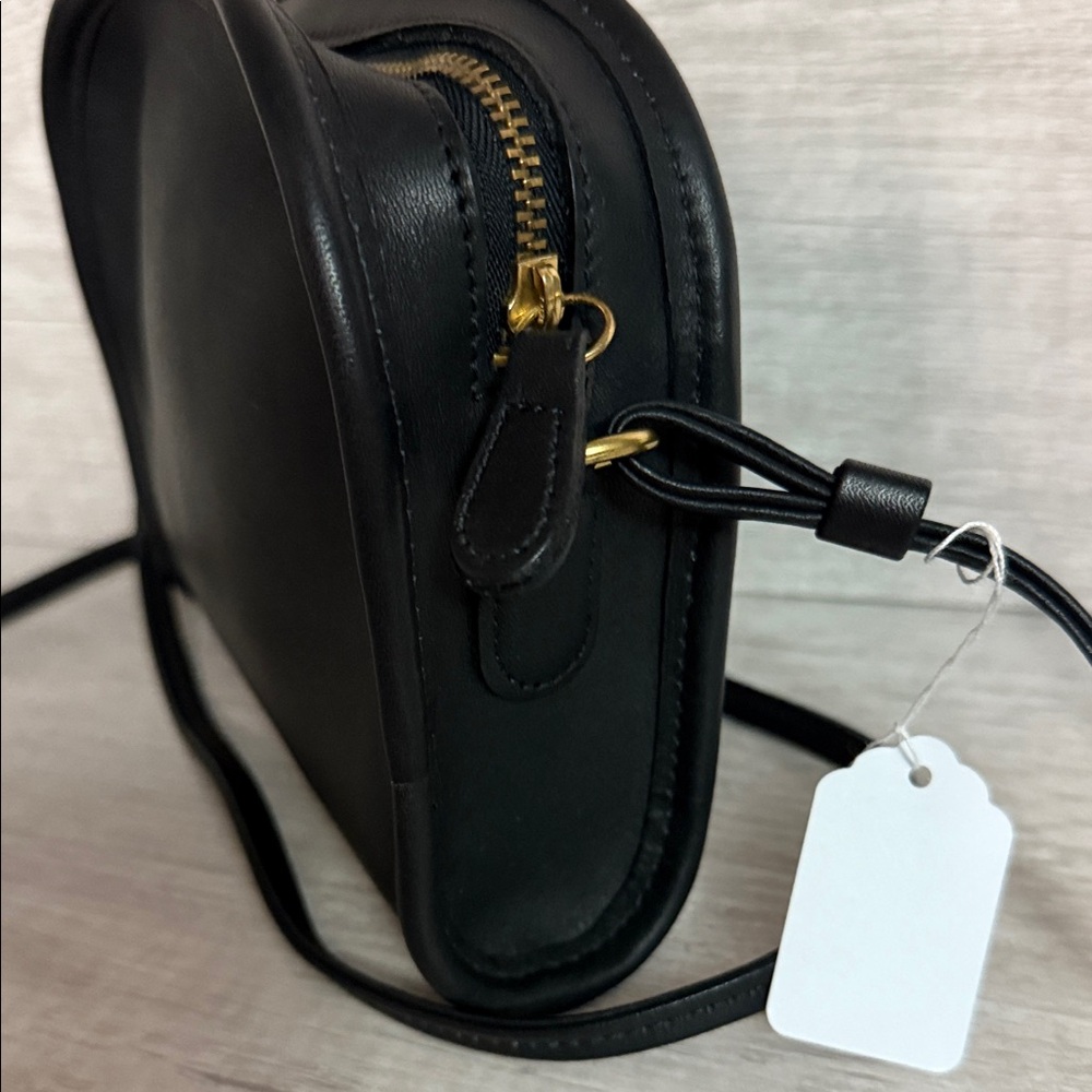 Coach Vintage Black Leather Crossbody Bag; Excellent Vintage Condition - Picture 6 of 11